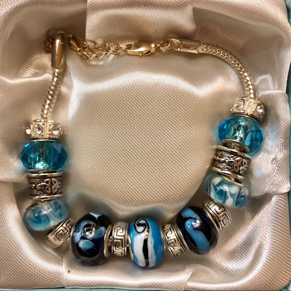 Stunning handmade beaded crystal bracelet